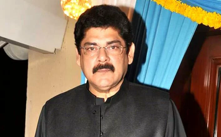 WAIT, WHAT? Mahabharat Actor Pankaj Dheer Is LITERALLY Worshipped In Temples As Karan